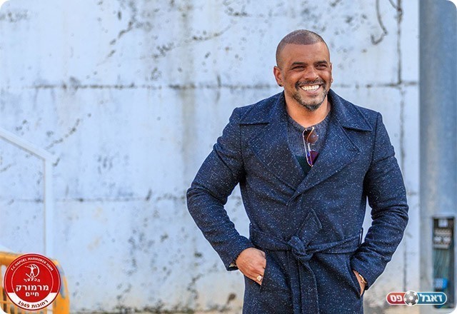 יכול לחייך. אייל גולן (יוסי סוריק)